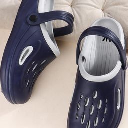Kook N Keech Men Colourblocked Clogs-picture-31