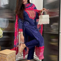 Aaghnya Ethnic Motifs Printed Round Neck Straight Kurta With Trousers & Dupatta image 3