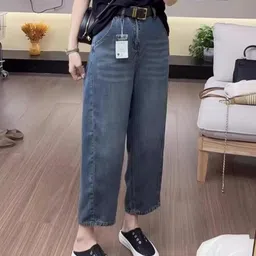 StyleCast Women Relaxed Fit High-Rise Cropped Barrel Jeans image 3