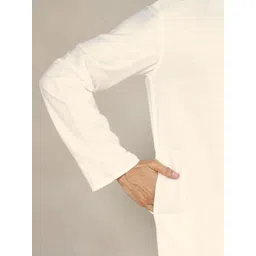 Fabindia Men Solid Mandarin Collar Kurta image 4