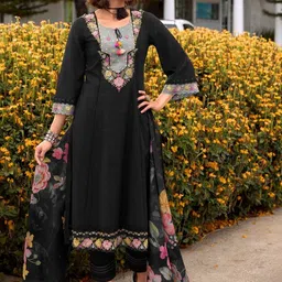 Indo Era Women Floral Embroidered Regular Thread Work Pure Cotton Kurta with Trousers & With Dupatta image 2