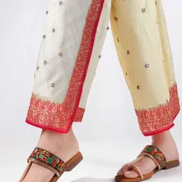 CHINRAAG Women Open Toe Flats-picture-25