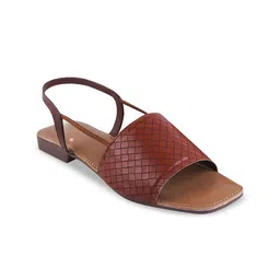 TRYME Women Textured Flatform Backstrap Sandals image 5