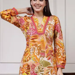 Sansudra Women Printed Trousers image 2