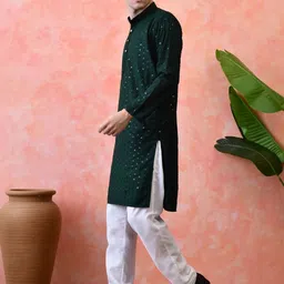 KUNDALI KAKSHAY Men Embroidered Regular Sequinned Kurta with Churidar image 3