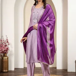 HERE&NOW Women Embroidered Regular Thread Work Kurta with Trousers & With Dupatta-picture-26