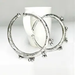 The Style Courtyard Silver-Plated Oxidized Anklet-image-1