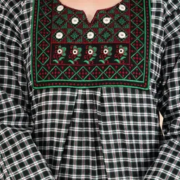 MAYA PRINT Checked Maxi Nightdress image 2