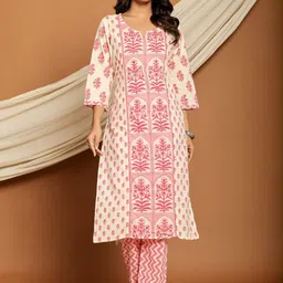 NAVYAAZRI Women Ethnic Motifs Printed Cotton Kurta with Trousers & Dupatta-image-31