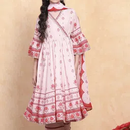 Biba Girls Floral Printed V-Neck Angrakha Gotta Patti Kurta With Palazzo & Dupatta-picture-51