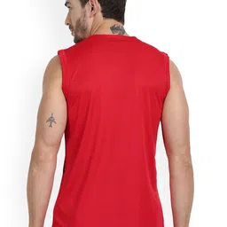 FTX Pack Of 4 Colourblocked Round Neck T-shirts image 4