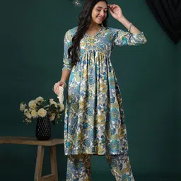 Globus Women Floral Printed High Slit Thread Work Kurta with Trousers image 1