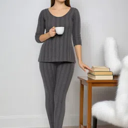 TRENDY RABBIT Women Striped Round Neck Thermal Set-image-16