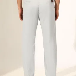 SHOWOFFFF Men Straight Fit Low-Rise Easy Wash Pleated Trousers image 2