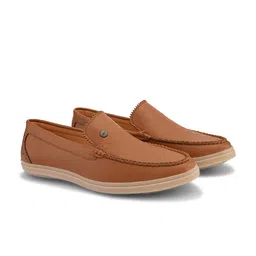 Mast & Harbour Men Round Toe Loafers image 4