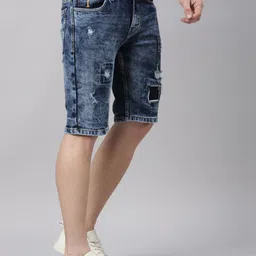 CINOCCI Men Washed Slim Fit Distressed Denim Shorts image 3