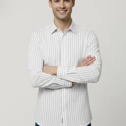 OQUENT Men Standard Regular Fit Striped Long Sleeves Casual Shirt image 5