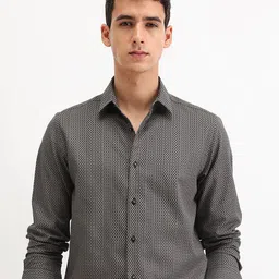 The Collection Men Classic Slim Fit Geometric Printed Spread Collar Cotton Formal Shirt-picture-14