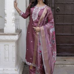 DIVASTRI Floral Embroidered Thread Work Chanderi Cotton Kurta with Trousers & With Dupatta-picture-21