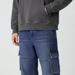 glitchez Men Baggy Fit Cargo Style Jeans image 3