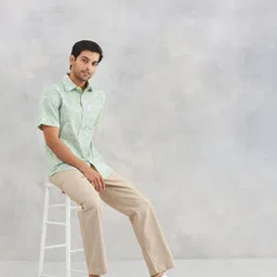 Fabindia Floral Printed Spread Collar Short Sleeves Slim Fit Cotton Shirt image 3