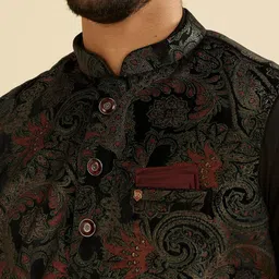 Manyavar Men Embroidered Regular Beads and Stones Velvet Kurta with Pyjamas And Jacket image 4