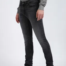 Tommy Hilfiger Men Low Distress Light Fade Mid-Rise Stretchable Cotton Jeans image 3