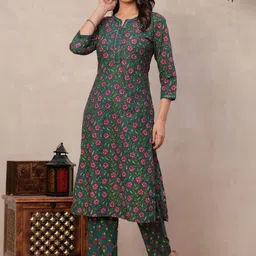 SARAI CREATIONS Women Floral Printed Regular Mirror Work Pure Cotton Kurta with Trousers & With Dupatta image 3