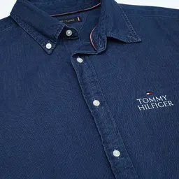 Tommy Hilfiger Men Spread Collar Solid Cotton Casual Shirt image 2
