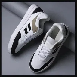 glitchez Men Colourblocked Sneakers-picture-42