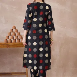 Indo Era Women Printed Regular Pure Cotton Kurta with Trousers image 4