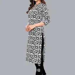 shree jeenmata collection Floral Printed Pure Cotton Straight Kurta With Trouser & Dupatta image 3