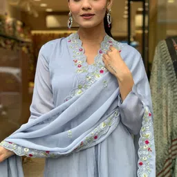 AG TEXTILE Women Floral Embroidered Pleated Thread Work Kurta with Trousers & With Dupatta image 5