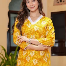 PRISCA Women Floral Printed Mirror Work Floral Kurta-picture-16