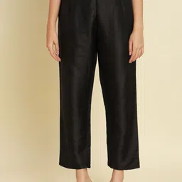 VredeVogel Women's Cotton Silk Blend Straight Kurta with Pant & Dupatta image 3