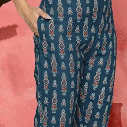 Sangria Women Printed Pure Cotton Round Neck Kurta Pant & Dupatta Set image 5