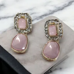 Women Click Stone-Studded Jewellery Set image 3