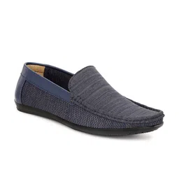 Buxton Men Textured Slip-On Loafers image 4