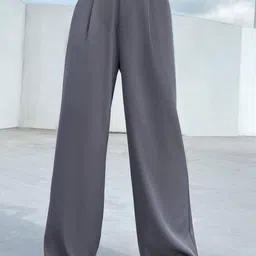 Next One Women Smart Loose Fit High-Rise Easy Wash Pleated Parallel Trousers image 5