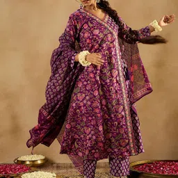 Anouk Floral Printed Angrakha Thread Work Pure Cotton Kurta with Trousers & With Dupatta image 5