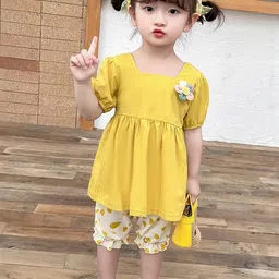 LULU & SKY Unisex Kids Top with Capris image 2