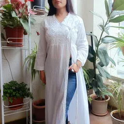 Label Aja Chikankari Embroidered V-Neck Chikankari Pure Cotton Chikankari Angrakha Kurti-picture-30