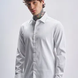 HIGHLANDER Men Slim Fit Solid Spread Collar Formal Shirt image 3