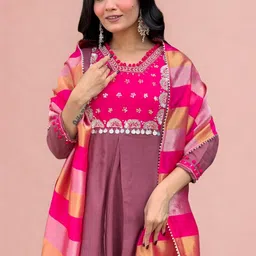 CREEPER Women Ethnic Motifs Embroidered Empire Thread Work Kurta with Churidar & With Dupatta image 2