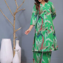 JAHIDA COMFORT WITH STYLE Printed Cotton Lapel Collar Pure Cotton Tunic With Trousers image 4