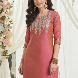 AADVIKA Women Embroidered Gotta Patti Kurta image 3