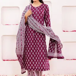 vasvi Vbuyz Floral Printed Pure Cotton A-Line Kurta With Trousers & Dupatta image 3