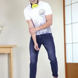 AWACK Men Regular Fit High-Rise Light Fade Acid Wash Stretchable Jeans image 5