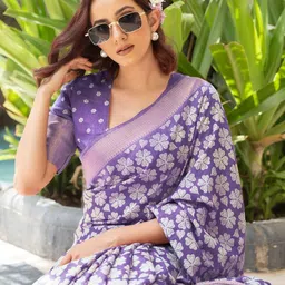 KALINI Floral Printed Zari Saree with Blouse Piece image 3