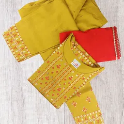 True Shape Ethnic Motifs Printed Round Neck Cotton Straight Kurta With Trouser & Dupatta image 2